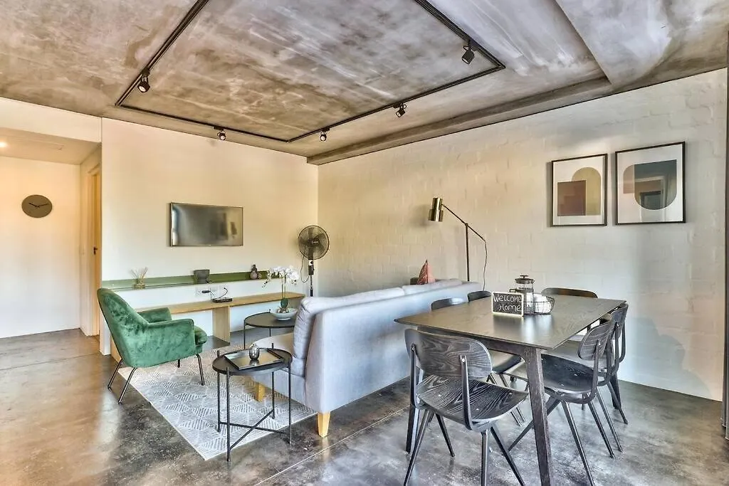 Secure Apartment In Modern, New Development! Cape Town
