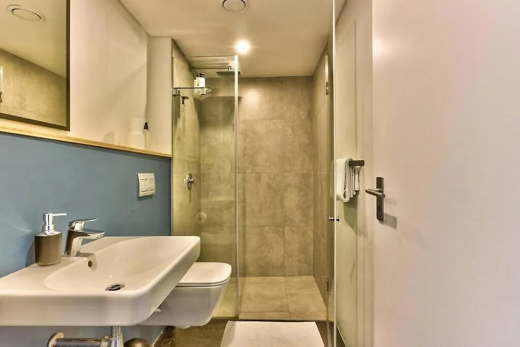 Secure Apartment In Modern, New Development! Cape Town 0*,