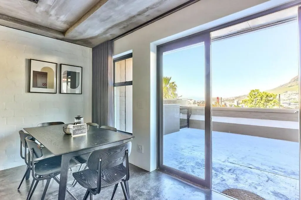 Secure Apartment In Modern, New Development! Κέιπ Τάουν